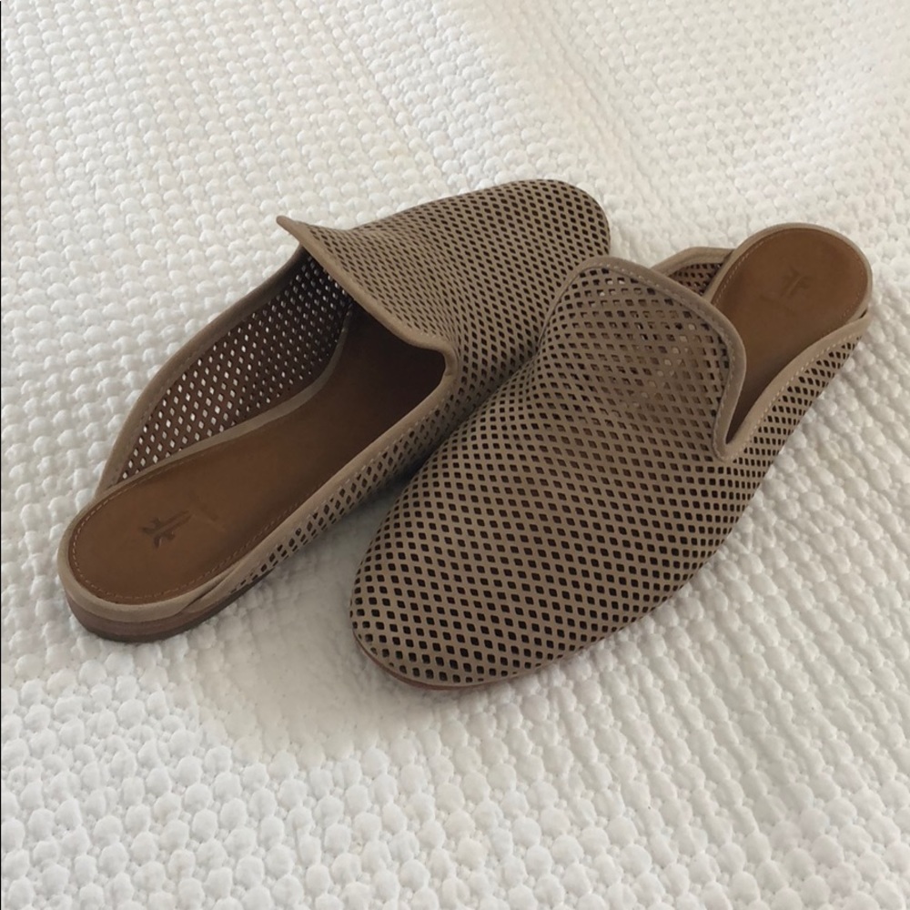 Frye perforated leather slide.
